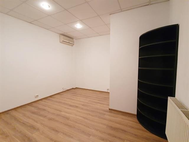 Calea Calarasilor, Hala Traian, spatiu birouri, contorizat.