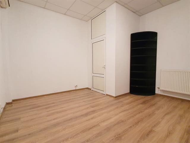 Calea Calarasilor, Hala Traian, spatiu birouri, contorizat.